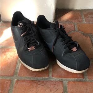 Nike Cortez black leather and rose gold details